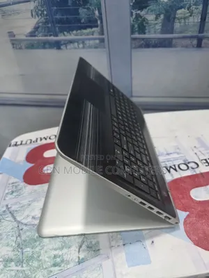 Laptop HP Pavilion X360 8GB Intel Core i3 HDD 1T
