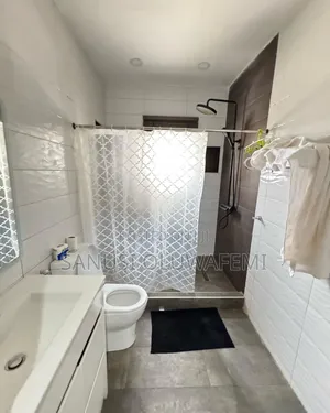 3bdrm Block of Flats in Ikate for rent