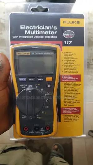 Fluke 117 Electrician's Multimeter
