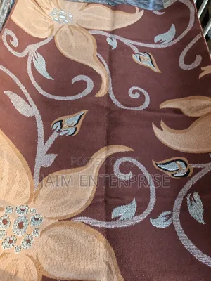 Uk Used 5 by 7 Center Rug