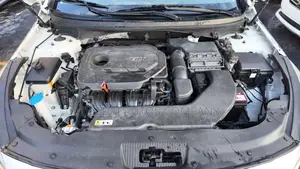 Hyundai Sonata Sport Sedan FWD (2.4L 4cyl 6A) 2017 White
