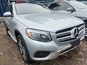 Mercedes Benz Glc300