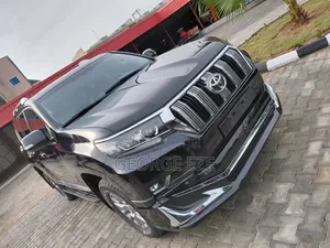 Toyota Land Cruiser Prado 2018 Black