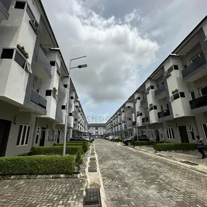 Furnished 4bdrm Duplex in Private Estate Lekki for sale