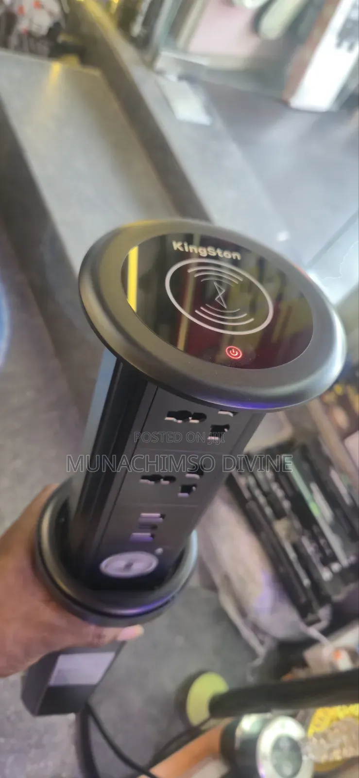 Kingston Lifting Socket