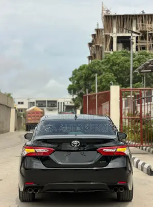 Toyota Camry XSE FWD (2.5L 4cyl 8AM) 2018 Black