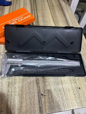200mm Analog Vernier Caliper