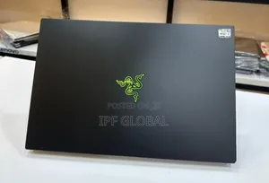 Laptop Razer Blade 32GB Intel Core i9 SSD 1T