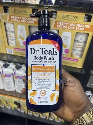 Dr Teals Body Wash Glow and Radiance With Vitamin C and Citrus 700ml