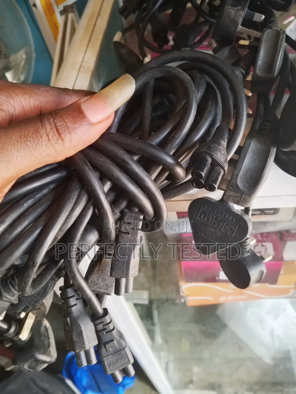 Chargers Available for Diff Laptops