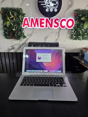 Laptop Apple MacBook Air 2017 8GB Intel Core i7 SSD 512GB