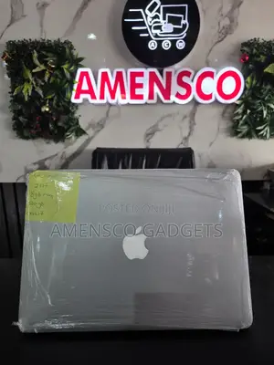 Laptop Apple MacBook Air 2017 8GB Intel Core i7 SSD 512GB