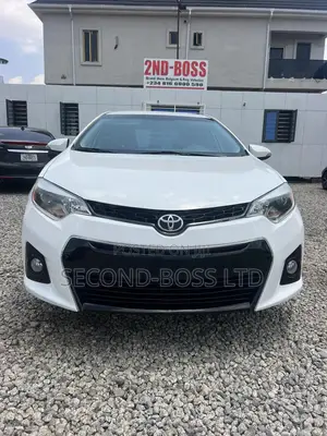 Toyota Corolla S 4dr Sedan (1.8L 4cyl CVT) 2015 White