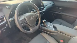 Lexus UX 2022 Silver