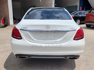 Mercedes-Benz C300 Luxury 4dr AWD 4Matic Sedan (2.0L 4cyl 7A) 2015
