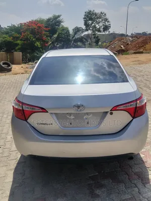 Toyota Corolla LE 4dr Sedan (1.8L 4cyl CVT) 2016 Silver