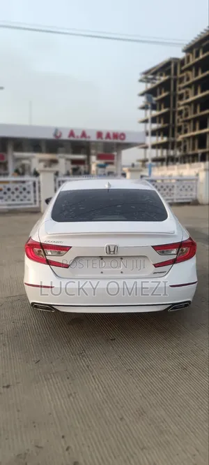 Honda Accord Sport (1.5L 4cyl Turbo CVT) 2019 White