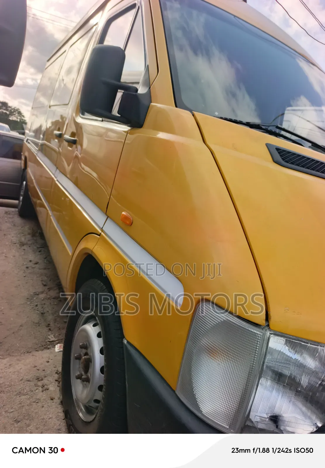 Volkswagen LT 2000 Orange