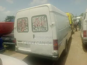 Ford Transit 2001 White