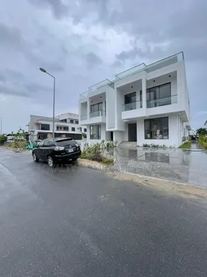 5bdrm Duplex in Ikate for sale
