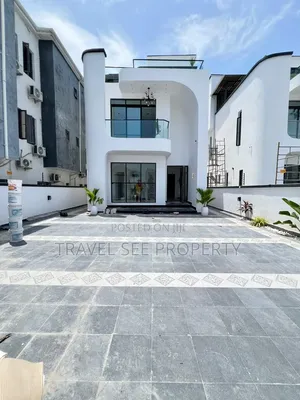 Furnished 5bdrm Mansion in Private Estate Lekki for sale