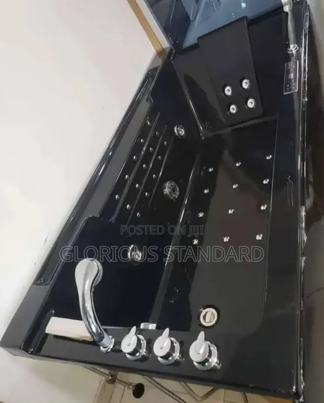 Single Jacuzzi Multiple Light Black