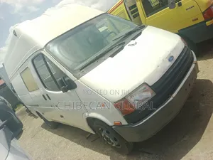 Ford Transit 2000 White