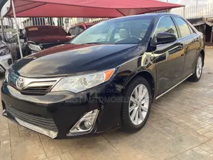 Toyota Camry XLE 4dr Sedan (2.5L 4cyl 6A) 2014 Black