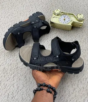 Black CHT Cat Sole Sandals