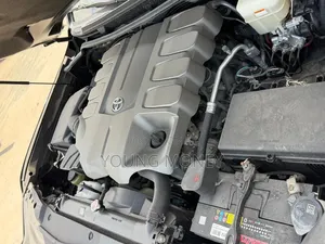 Toyota Land Cruiser 4.5 V8 GXR 2021 Black