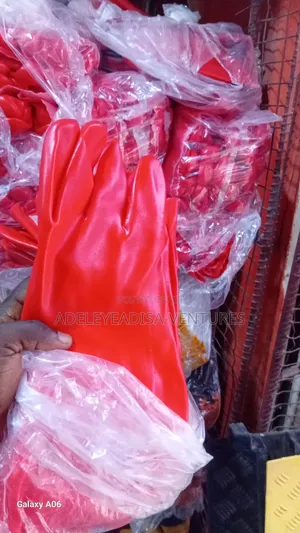 Red Rubber Hand Gloves In Dozen