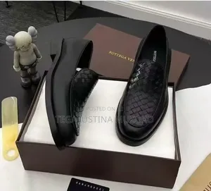 Bottega Veneta Stylish Design Men's Flat Shoes