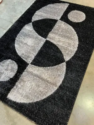 Luxury Center Rug Available in Different Sizes