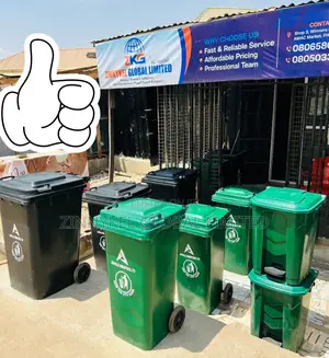 Waste Bin And Biodegradable Waste Bags