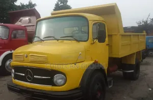 Mercedes Benz 911 Tipper With 6 Tyres (Foreign Used)