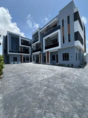 2bdrm Apartment in Lekki Expressway for sale