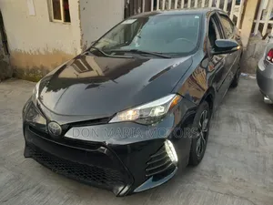 Toyota Corolla SE 4dr Sedan (1.8L 4cyl CVT) 2017 Black