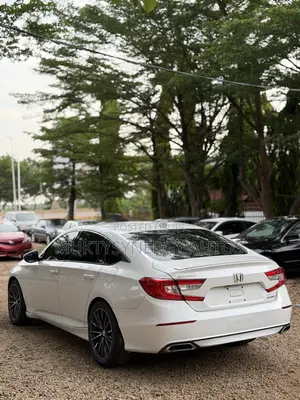 Honda Accord 2019 White