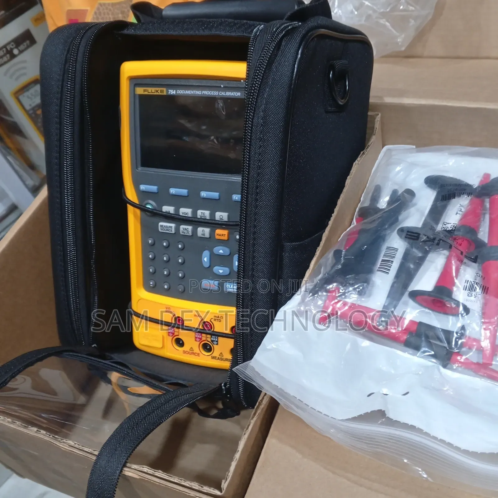 Fluke 754 Process Documenting Calibrator