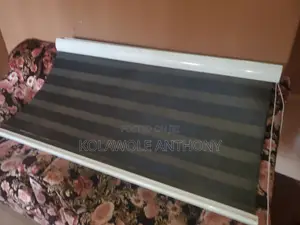 2 Window Blinds
