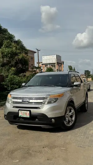Ford Explorer 2014 Silver