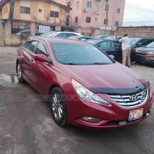 Hyundai Sonata Limited 4dr Sedan (2.0L 4cyl Turbo 6A) 2014 Red