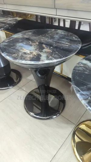 Luxurious Pedestal Side Table
