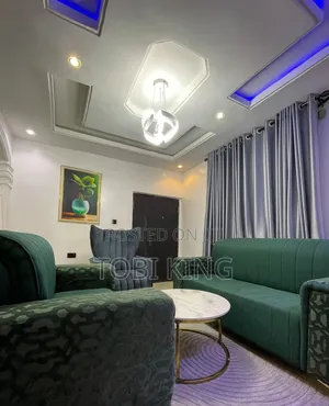 2 Bedrooms Close to Airport