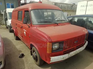 Ford Transit 1990 Red