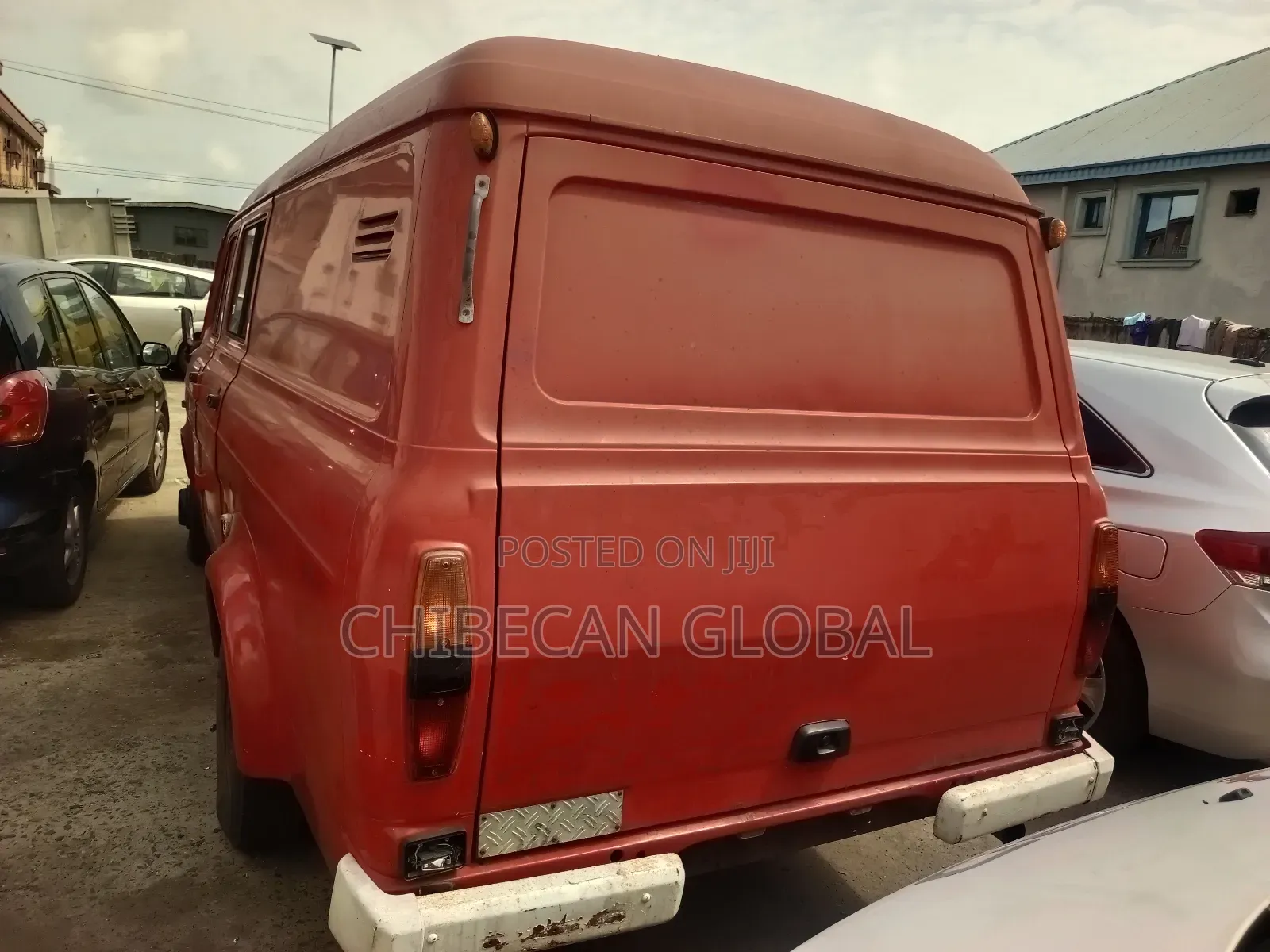Ford Transit 1990 Red