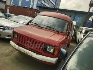 Ford Transit 1990 Red