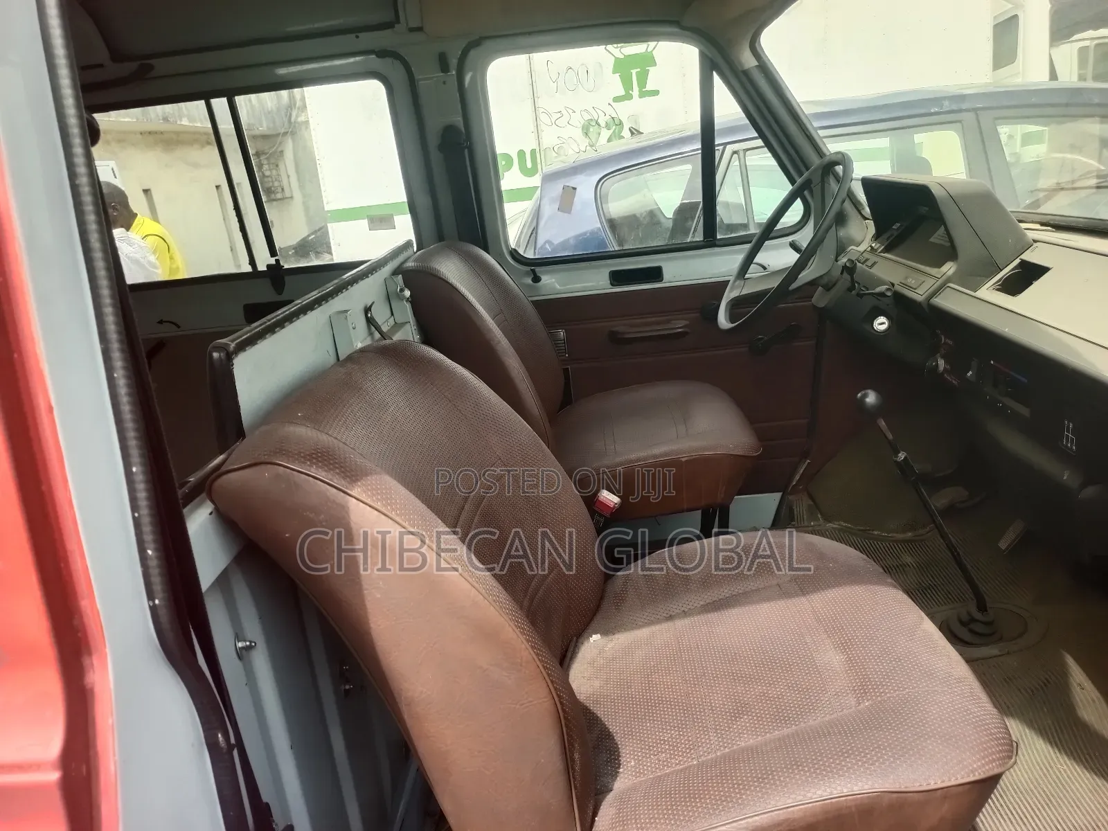 Ford Transit 1990 Red