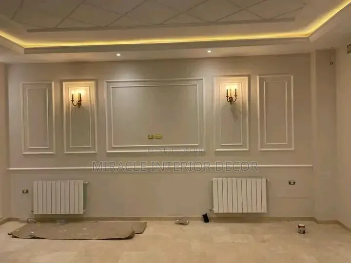 Cornice for Wall Decorations