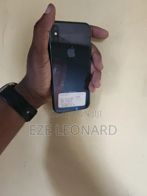 Apple iPhone X 64 GB Black